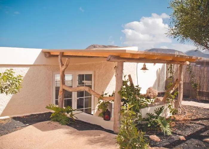 Gartenappartement - Tierra - Surf & Yoga بيت للعطل *